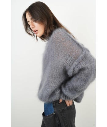 Cloe grauer Pullover ouvre sa boutique