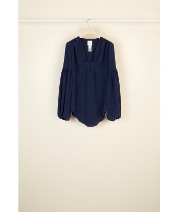 Silk blouse with Bishop sleeves en stock