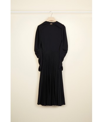 Twisted collar pleated dress Par le système avancé 