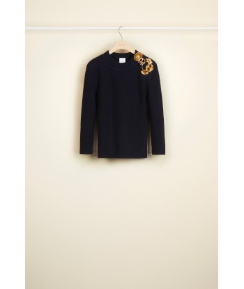 Merino wool jumper with brass and pearl brooches 2024