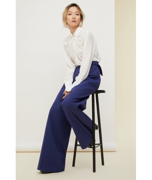 Loose belted seersucker trousers de la marque