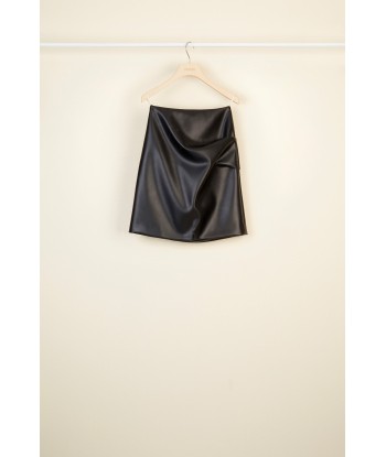 Faux leather draped skirt à prix réduit toute l'année