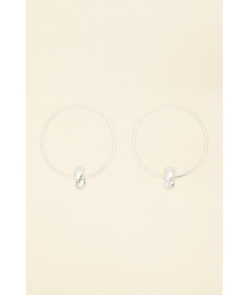 Mandarine brass hoop earrings chez Cornerstreet bien 