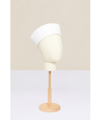 Ruffle strap sailor hat s'inspire de l'anatomie humaine