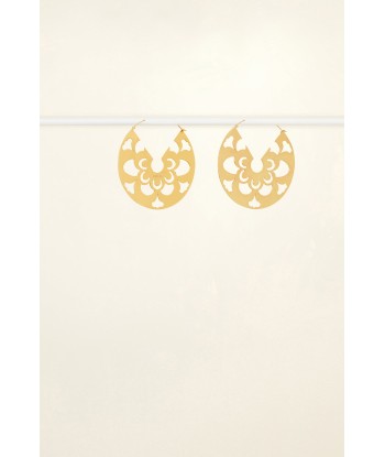 Large cut-out hoop earrings in gold-plated brass Dans la société mordern