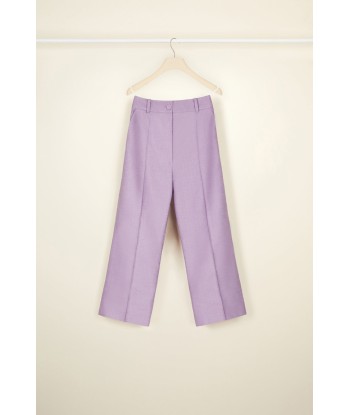 Iconic cropped trousers in organic tweed suggérées chez