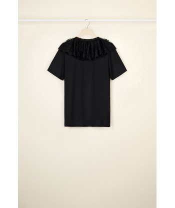 Organic cotton t-shirt with detachable lace collar brillant des détails fins