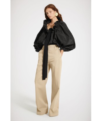 Iconic gabardine trousers in organic cotton Dans la société mordern