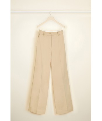 Iconic gabardine trousers in organic cotton Dans la société mordern